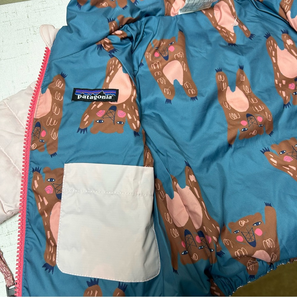 Patagonia Baby Reversible Down Sweater Hoody Pink/Multicolor Baby 3-6 Months - Picture 8 of 12